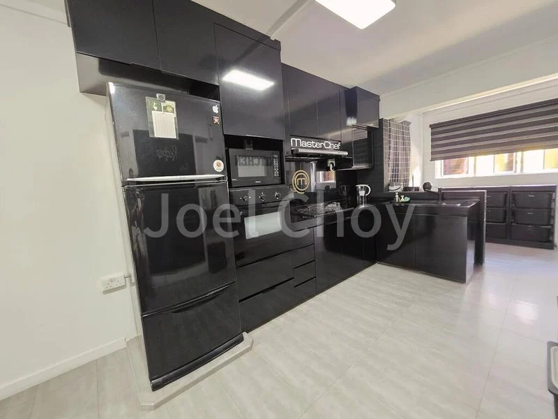 Jumbo HDB for Sale in  420 Woodlands Street 41 - Image 13