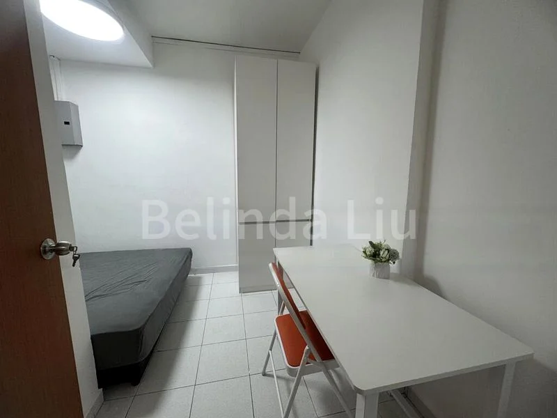 Common Room (Condo) for Rent in  Lakepoint Condominium - Image 10