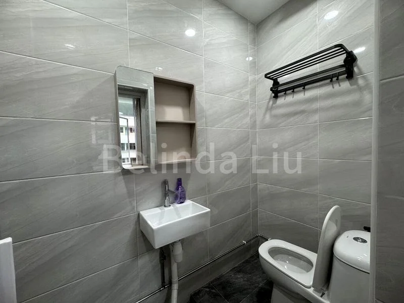 Common Room (Condo) for Rent in  Lakepoint Condominium - Image 7