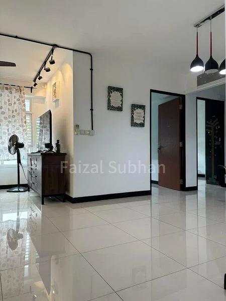 4 Room (4A) HDB for Rent in  663A Punggol Drive - Image 2