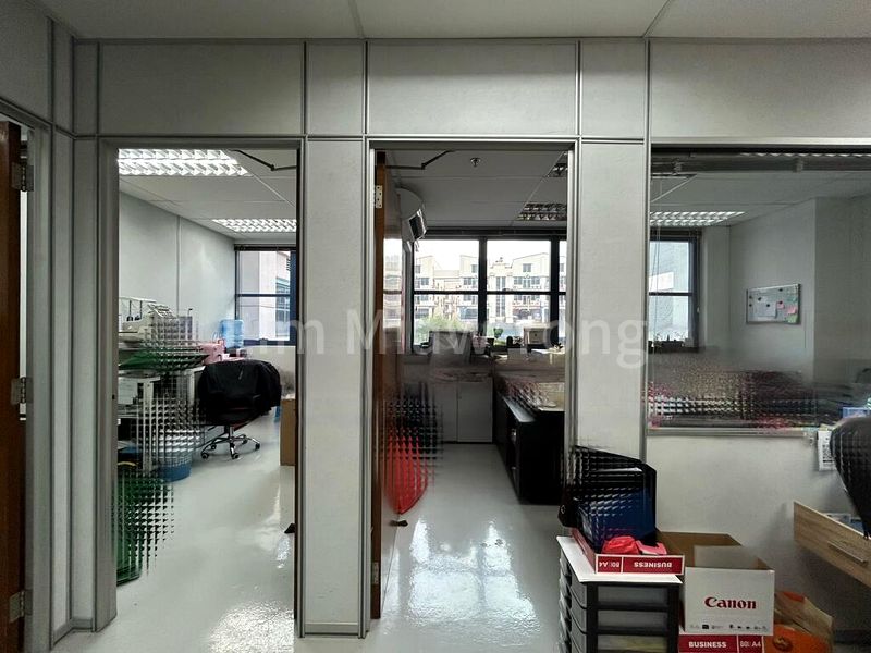 Light Industrial (B1) for Rent: Ubi Techpark - Image 4