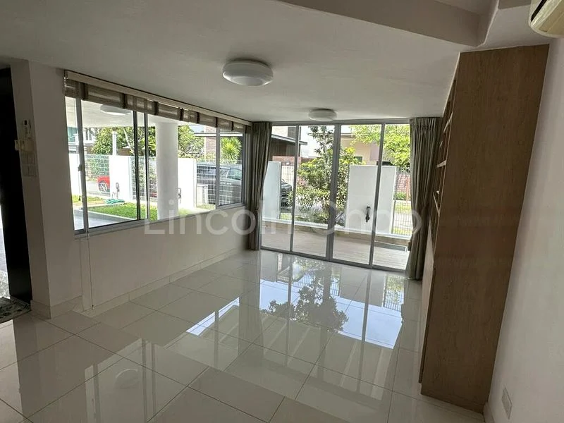 4+1 Bed Semi-Detached House (Landed) for Sale in  Serangoon Garden Estate - Image 2