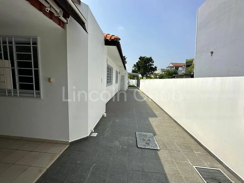 4+1 Bed Semi-Detached House (Landed) for Sale in  Serangoon Garden Estate - Image 13