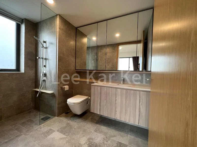 3 Bed Condo for Rent in  Twin VEW - Image 8