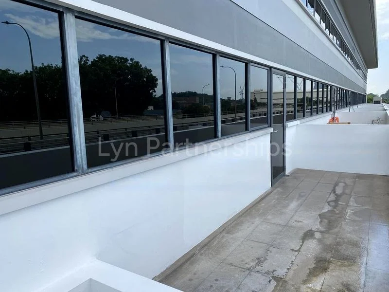 Light Industrial (B1) for Sale: 100 Pasir Panjang - Image 2