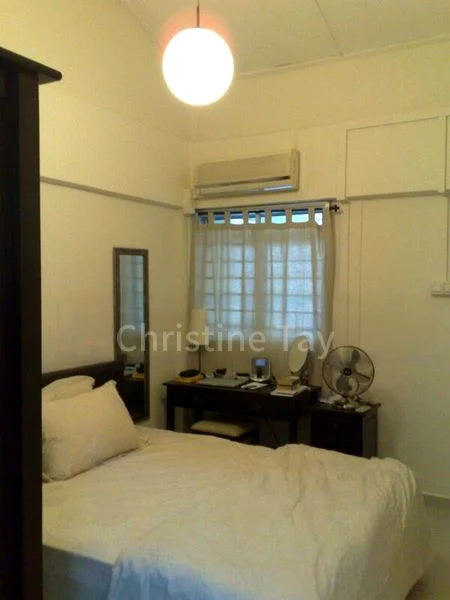 3 Room (3NG) HDB for Rent in  725 Clementi West Street 2 - Image 1