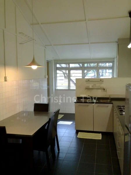 3 Room (3NG) HDB for Rent in  725 Clementi West Street 2 - Image 2