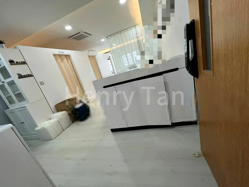 Office for Rent: Urban Heritage - Image 1