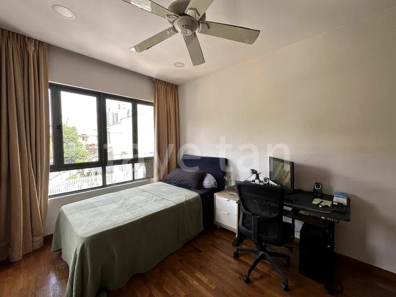 5 Bed Terraced House (Landed) for Sale in Coral Park - Image 4