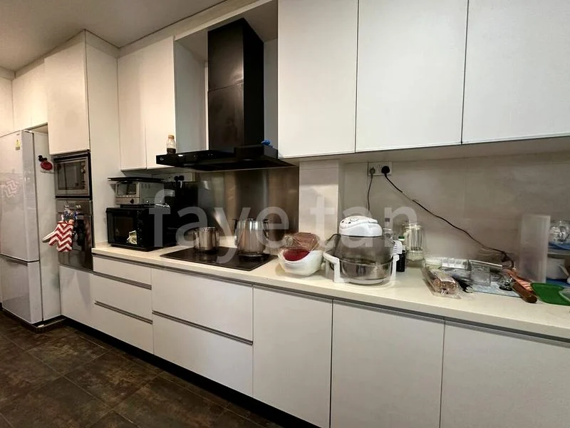 5 Bed Terraced House (Landed) for Sale in Coral Park - Image 3