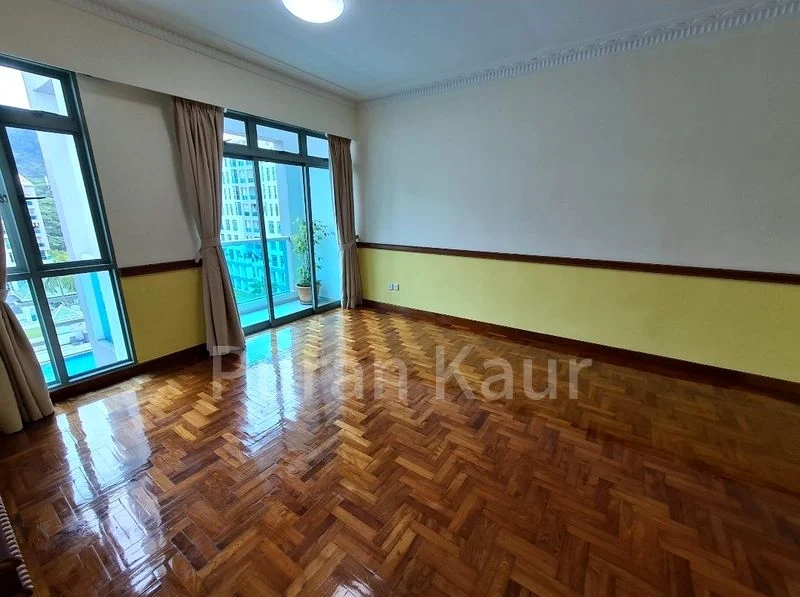 4+1 Bed Condo for Sale in  Hume Park II - Image 11