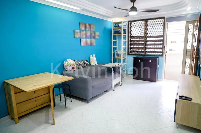 3 Room (3I) HDB for Sale in  169 Stirling Road - Image 2