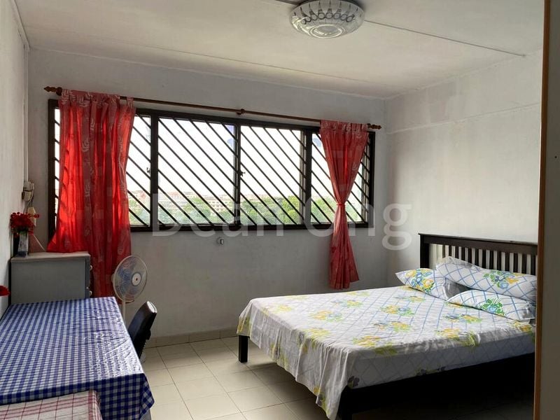 Common Room (HDB) for Rent in 136 Simei Street 1 - Image 3
