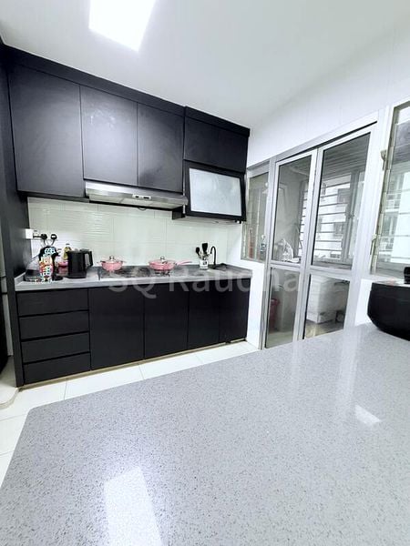 4 Room (4A) HDB for Sale in  437A Bukit Batok West Avenue 5 - Image 4