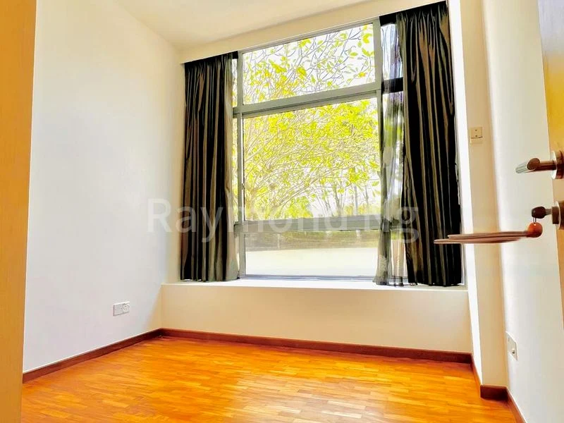 2 Bed Condo for Sale in  Viz At Holland - Image 4