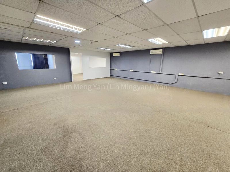 Light Industrial (B1) for Rent: 3-Storey Hillview Industrial Building, with Superb Frontage! - Image 3