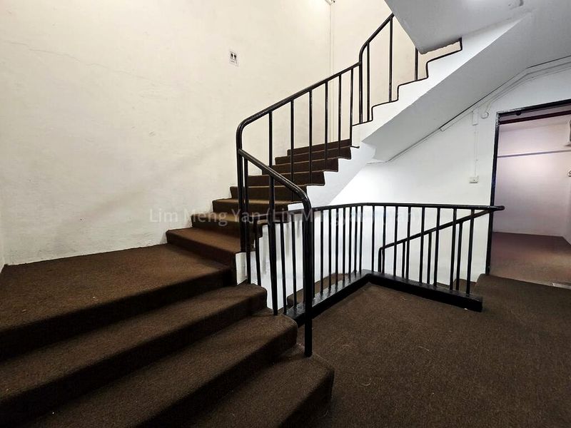 Light Industrial (B1) for Rent: 3-Storey Hillview Industrial Building, with Superb Frontage! - Image 4