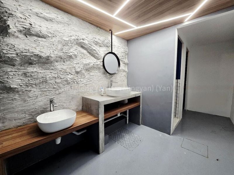 Light Industrial (B1) for Rent: 3-Storey Hillview Industrial Building, with Superb Frontage! - Image 8