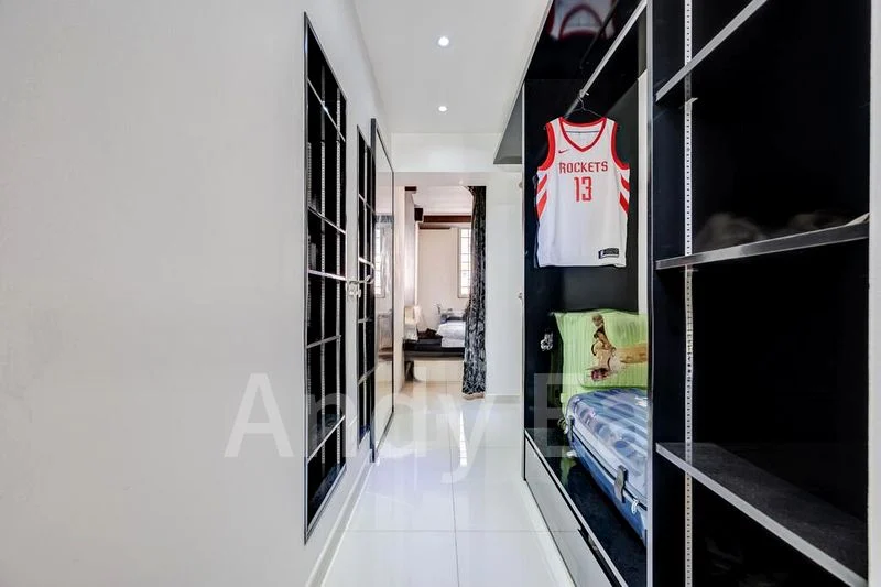 3 Room (3I) HDB for Sale in 9 Holland Avenue - Image 11