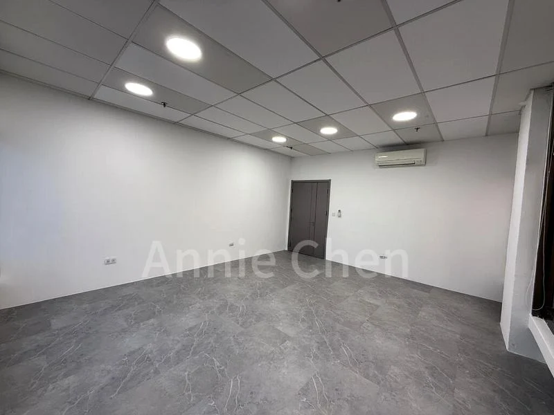 Light Industrial (B1) for Rent: Sindo Industrial Building - Image 2
