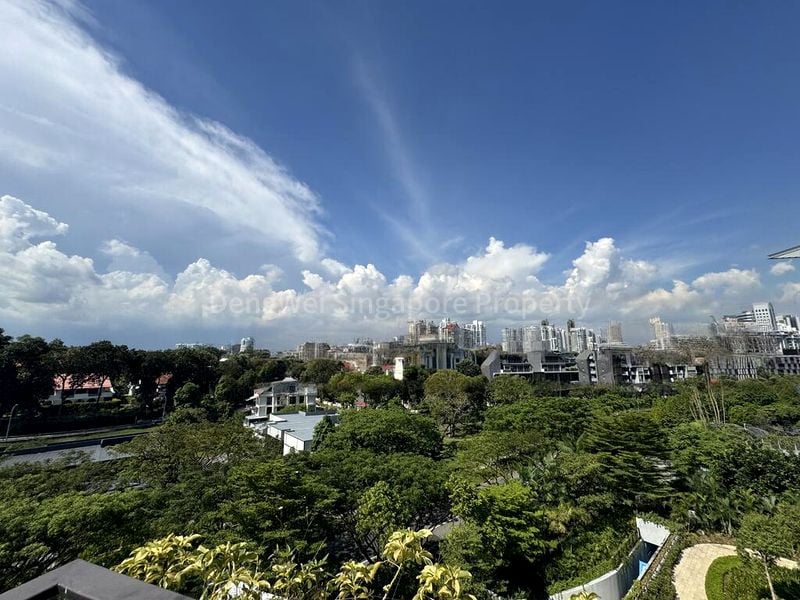 3 Bed Condo for Rent in  The Crest - Image 1