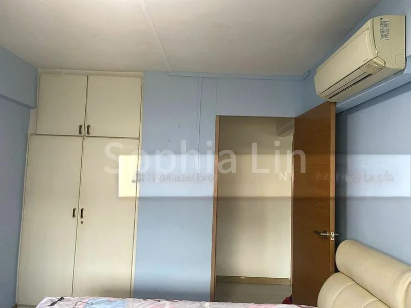 Room (HDB) for Rent in  461 Jurong West Street 41 - Image 1