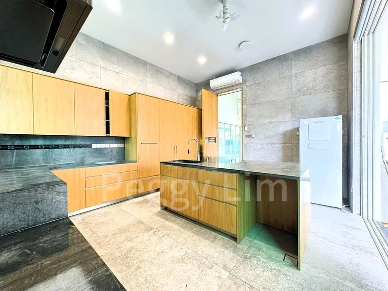 5 Bed Bungalow (Landed) for Sale in  Ang Mo Kio Street 13 - Image 5