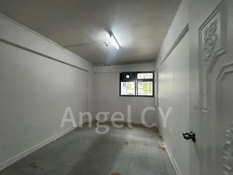 4 Room (4A) HDB for Rent in  605 Yishun Street 61 - Image 2