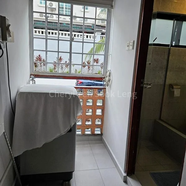 Common Room (Condo) for Rent in  Cascadale - Image 5