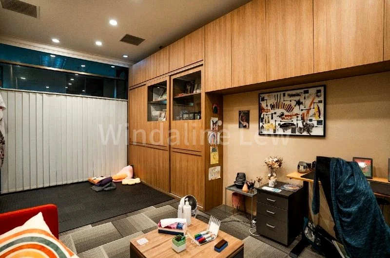 Office for Sale in  High Street Plaza - Image 3