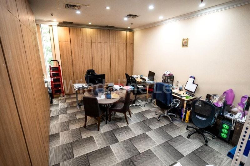 Office for Sale in  High Street Plaza - Image 4