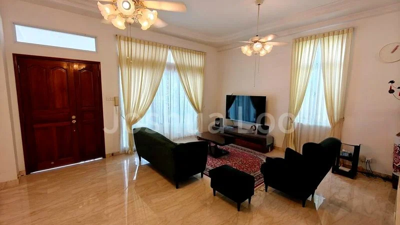 6 Bed Corner Terrace (Landed) for Sale in  Beechwood Grove - Image 16