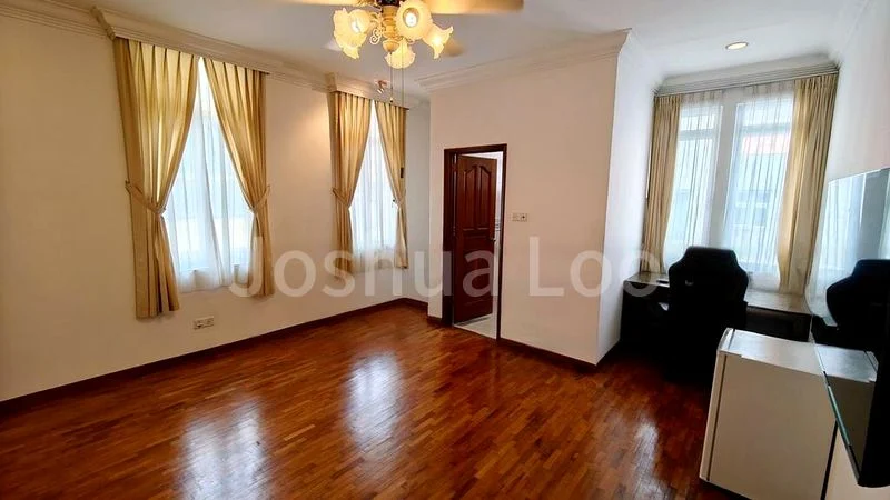 6 Bed Corner Terrace (Landed) for Sale in  Beechwood Grove - Image 10