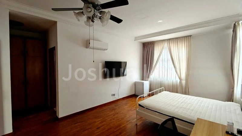 6 Bed Corner Terrace (Landed) for Sale in  Beechwood Grove - Image 4