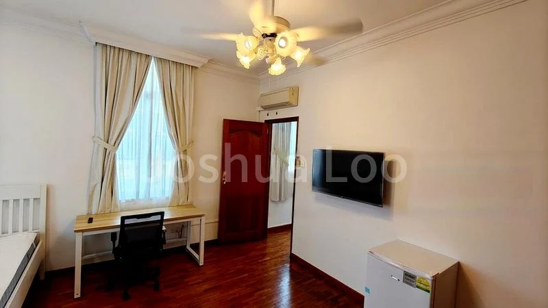 6 Bed Corner Terrace (Landed) for Sale in  Beechwood Grove - Image 9