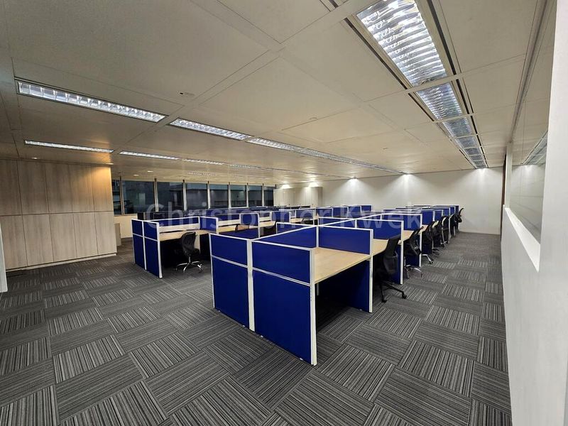 Office for Rent: Odeon Towers - Image 7
