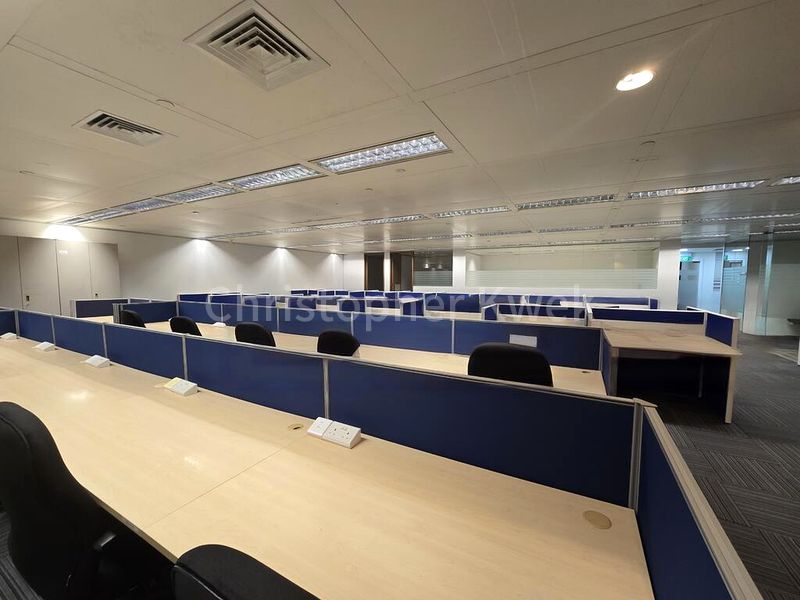 Office for Rent: Odeon Towers - Image 2