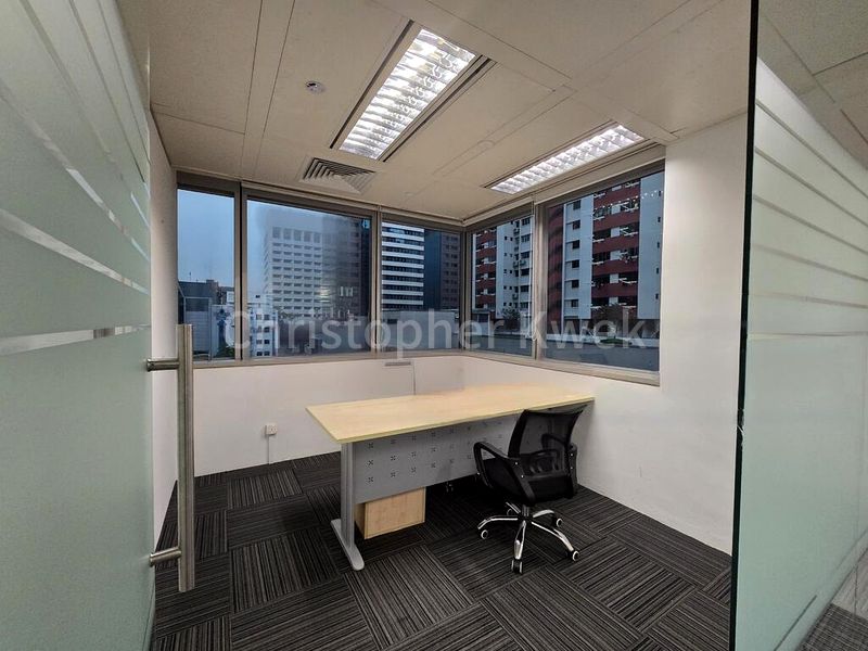 Office for Rent: Odeon Towers - Image 3