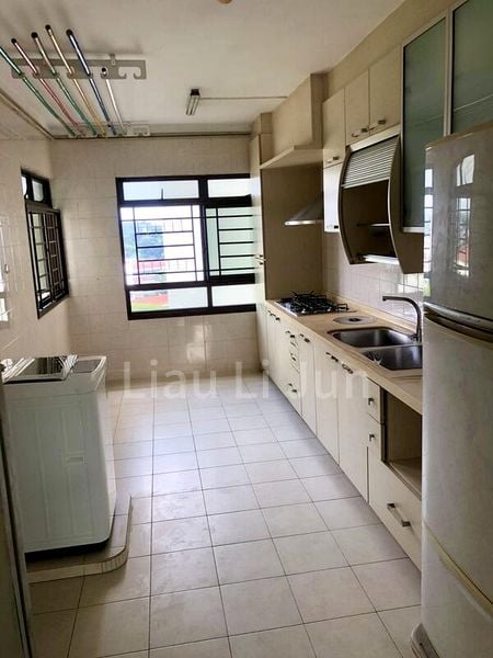 5 Room (5I) HDB for Rent in  115B Yishun Ring Road - Image 3