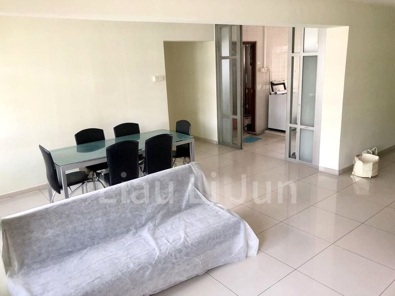 5 Room (5I) HDB for Rent in  115B Yishun Ring Road - Image 2