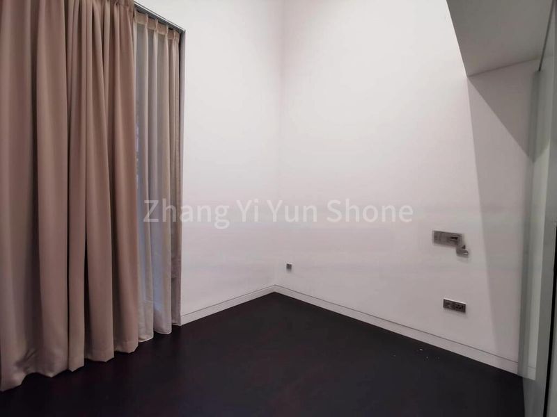 1 Bed Condo for Rent in  Lloyd Sixtyfive - Image 2