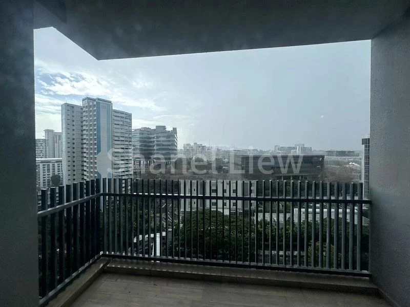 3 Bed Condo for Rent in  J Gateway - Image 9