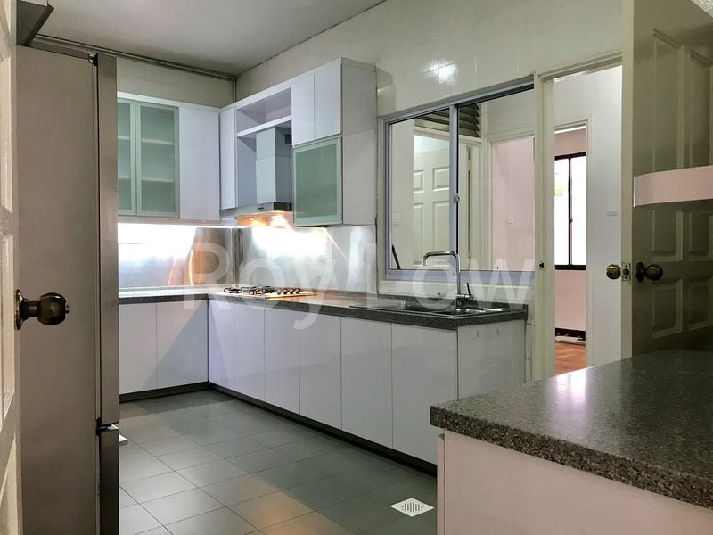 5 Bed Semi-Detached House (Landed) for Rent in  Dunearn Estate - Image 10