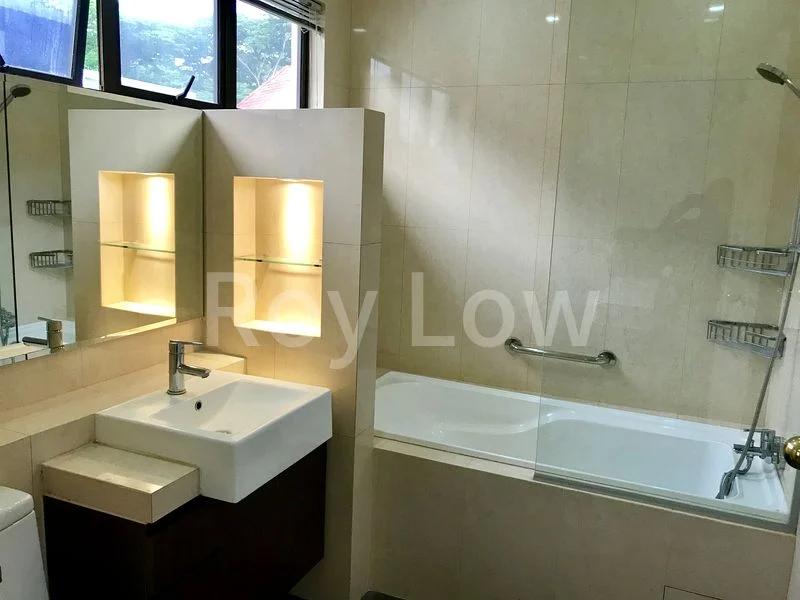 5 Bed Semi-Detached House (Landed) for Rent in  Dunearn Estate - Image 17