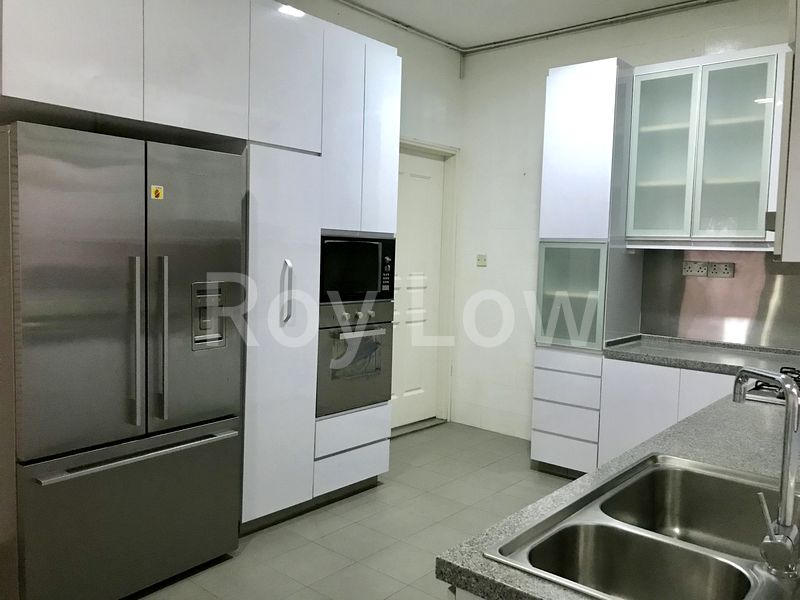 5 Bed Semi-Detached House (Landed) for Rent in  Dunearn Estate - Image 11