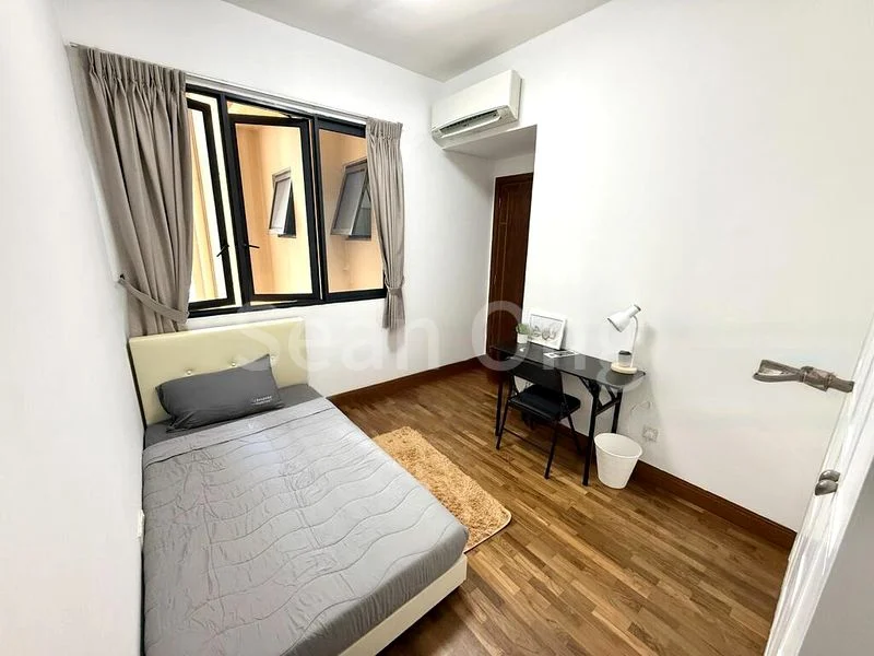 Room (Condo) for Rent in  Tanglin View - Image 1