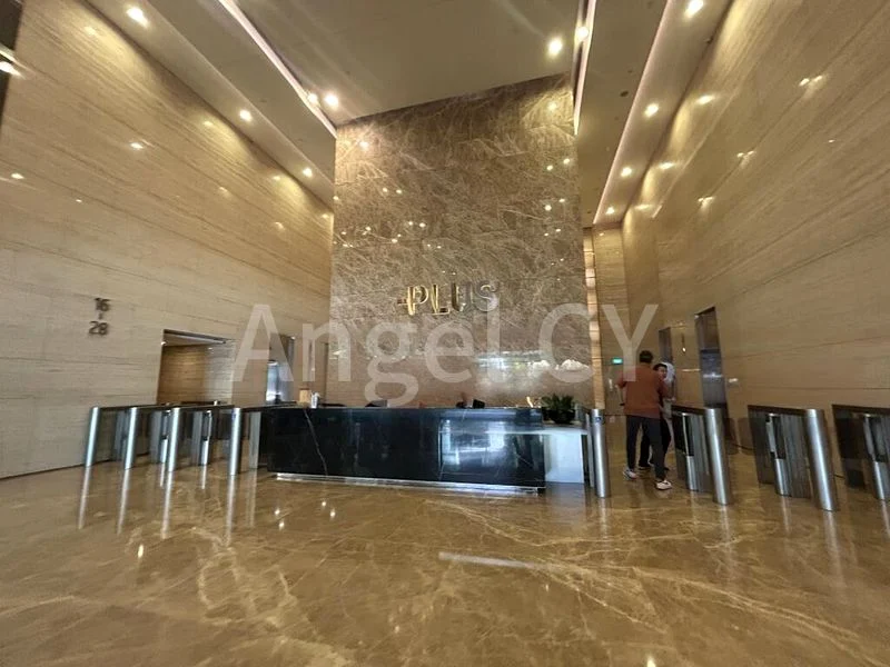 Office for Sale: Plus, 1,200 Sq Ft Shop on Main Street, Complex - Image 4