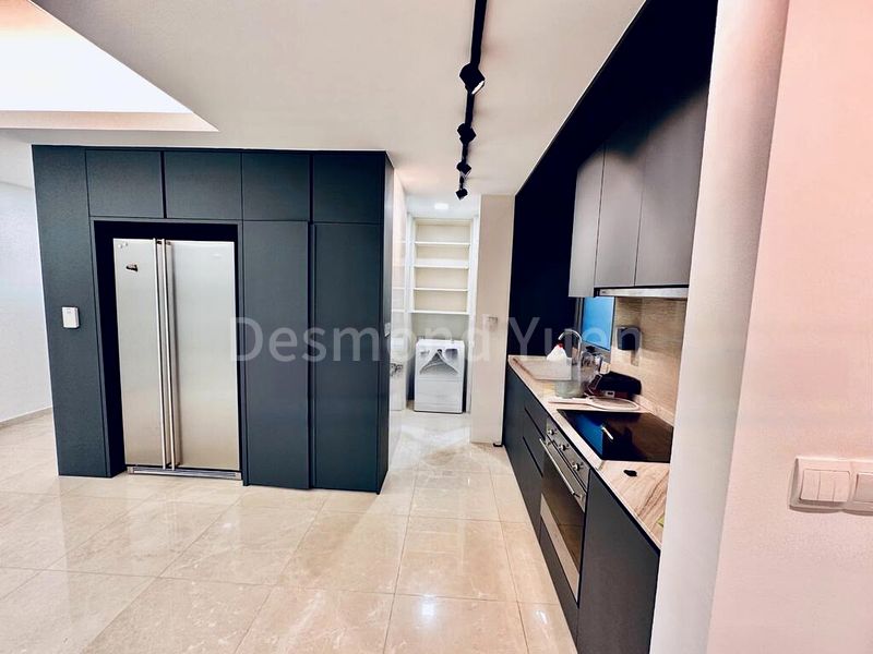 3 Bed Condo for Sale in  The Glades - Image 6