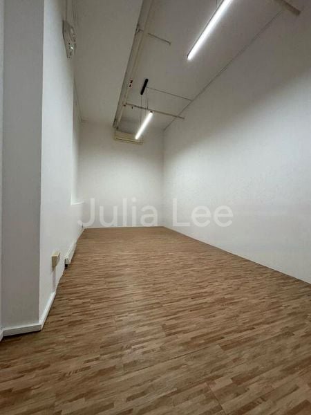 Light Industrial (B1) for Rent: One Commonwealth - Image 2