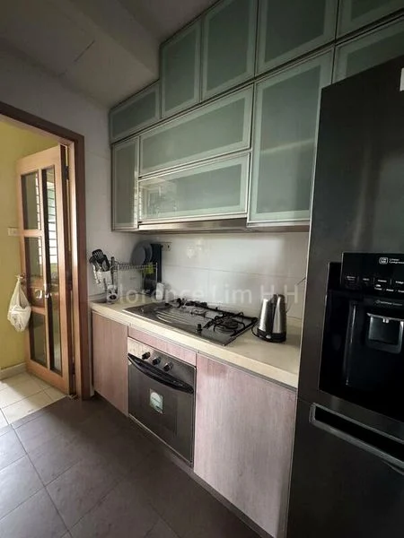 3 Bed Condo for Rent in  Deng Fu Ville - Image 12